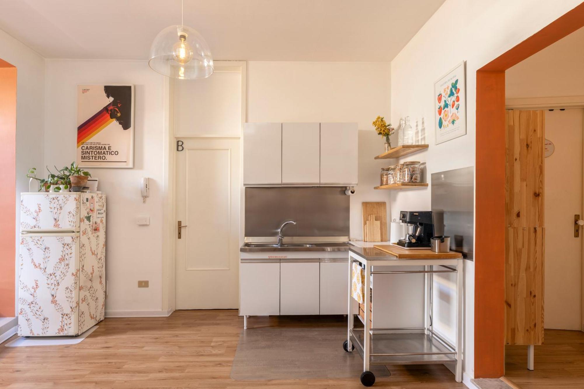 Homestay Rooftop Катания Екстериор снимка