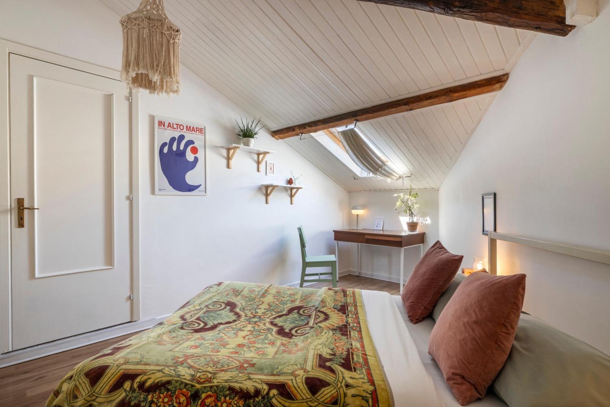 Homestay Rooftop Катания Екстериор снимка